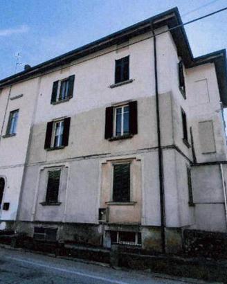 Immobile in asta di 157 m² con 4 locali a Cugliate