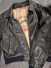 Giubbotto pelle Levi's 