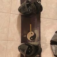 Snowboard Salomon Rude 159 + attacchi