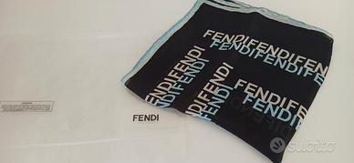 Foulard Fendi originale in seta