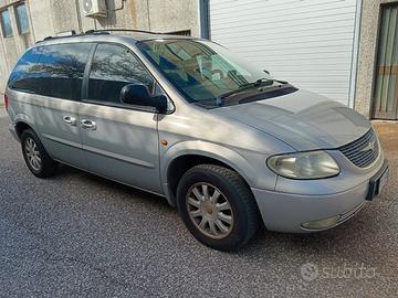 chrysler 2.5 crd 7 posti 