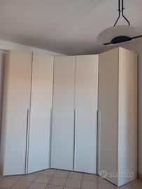 Armadio angolare bianco opaco