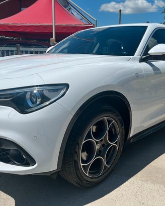 Alfa Romeo Stelvio 2.2 Td 210 cv AT8 Q4 Ti