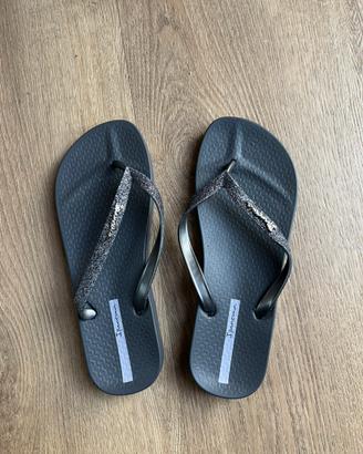 Ipanema Infradito Donna In Gomma, Tacco Piatto, Comode E Leggere, Vestibilità Normale