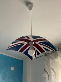 Lamapadario e puff stile british