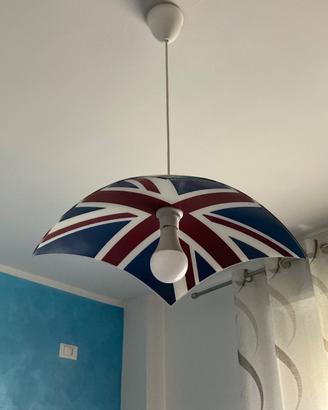 Lamapadario e puff stile british