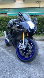 R1M 2021 ( mai pista )