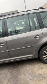 Porta posteriore sx vw touran 2008