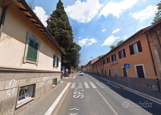 Grottaferrata bilocale con balcone