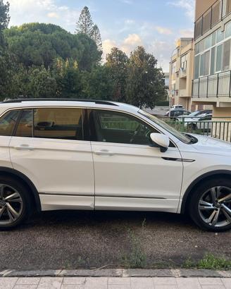 Volkswagen Tiguan 1.5 TSI 150 CV  R-line