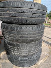 Set di ruote e gomme R15