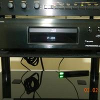 Denon professionale blu-ray. DN-V500BD