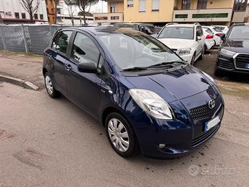 Toyota Yaris 1.4 D-4D 5 p neopaten garanzia 12 mes
