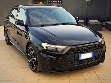 Audi A1 SPB 40 TFSI S tronic Identity Black