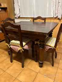 Tavolo antico 800 in legno massello con sedie