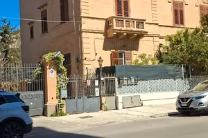 Don Bosco pressi appartamento in villa vari usi