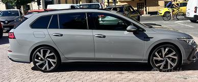 Golf 8 variant