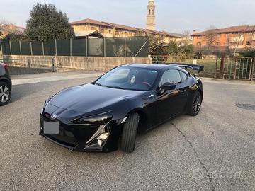 Toyota GT86 MOTORE E TRASMISSIONE NUOVI (6.000 km)