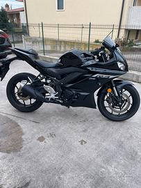 YAMAHA R3 2024