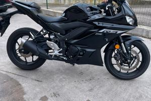 YAMAHA R3 2024