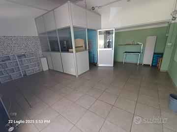 Afffittasi locale commerciale