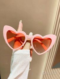 Occhiali da sole a cuore rosa