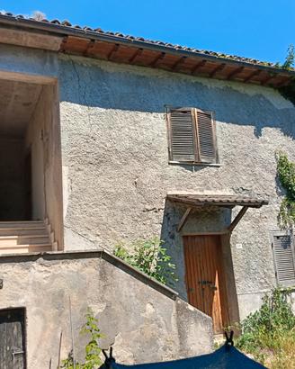 Indipendentemente a Greccio con terreno