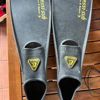 Pinne e piombi da immersione