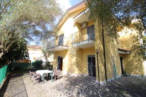 4 LOCALI A VIBONATI