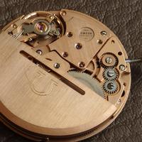 orologio  omega movimento Cal  1012. no permuta 