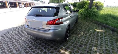 308 1.6 hdiblue, 88kw.  NO cinghia a bagno d'olio!