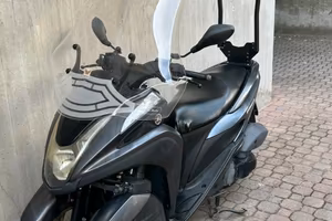 Yamaha Tricity 125 con cupola Isotta