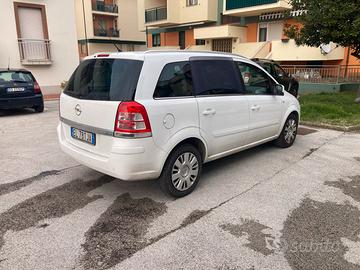 Opel Zafira B Turbo