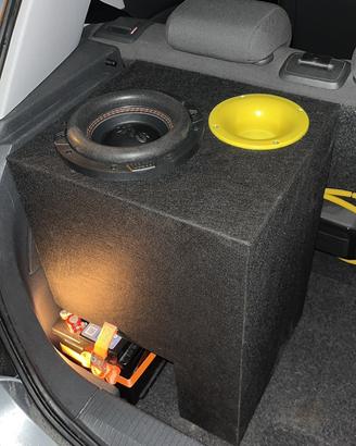 Subwoofer GAS e amplificatore JBL