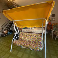 Divano a dondolo giardino veranda