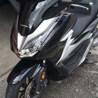 Honda forza 300