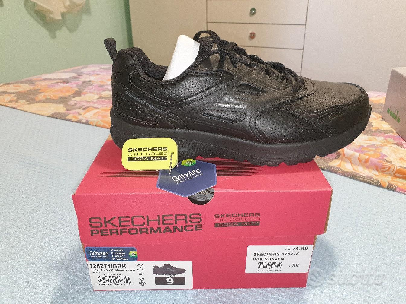 skechers Abbigliamento e Accessori In vendita a Reggio Emilia