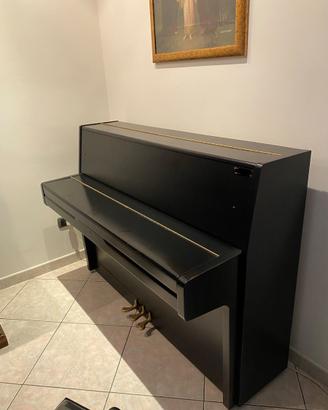 Pianoforte acustico verticale nero opaco “HORUGEL”