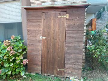 Casetta / armadio da giardino in legno