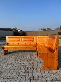 Panca ad angolo in legno stile rustico