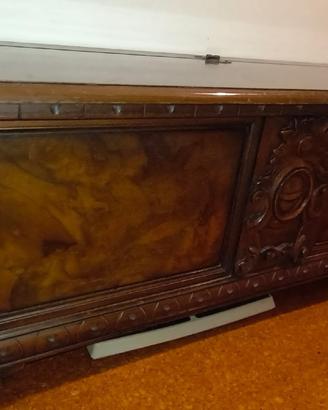 cassapanca di legno antica