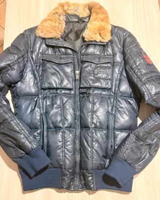 Piumino con pelliccia al collo