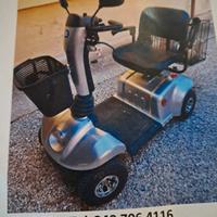 Carrozzina elettrica per anziani