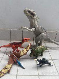 Dinosauri lotto 5 pezzi Jurassic World