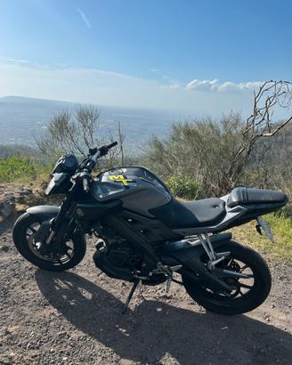 Mt 125 leggere la descrizione