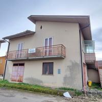 Casa indipendente con box auto