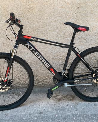 Mountain bike usata pochissimo