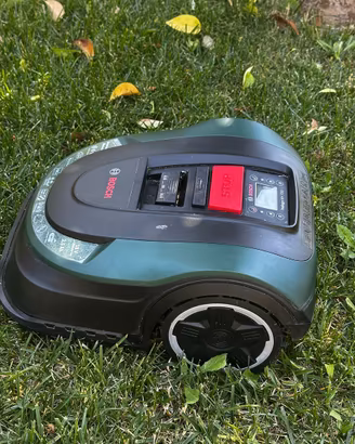 Robot tagliaerba