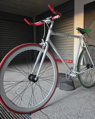 Bici scatto fisso con ruota posteriore Flip Flop