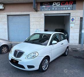 Lancia ypsilon - 2009